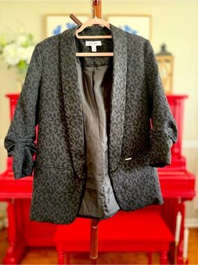 ✨RARE ✨ NWOT Nine West Black Leopard Jacquard Blazer
